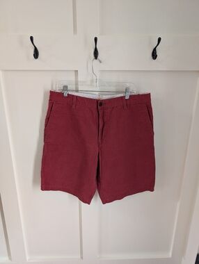 Dockers Men's Flat-Front Shorts in Burgundy